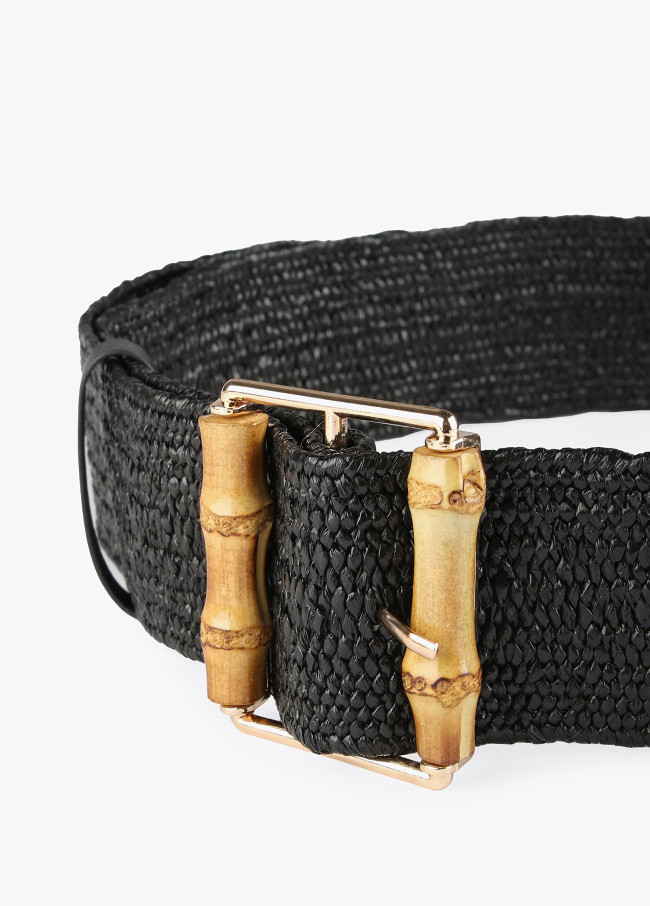 Raffia belt with bamboo buckle