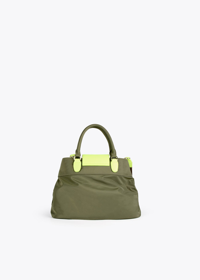 Bowling bag with neon details 2