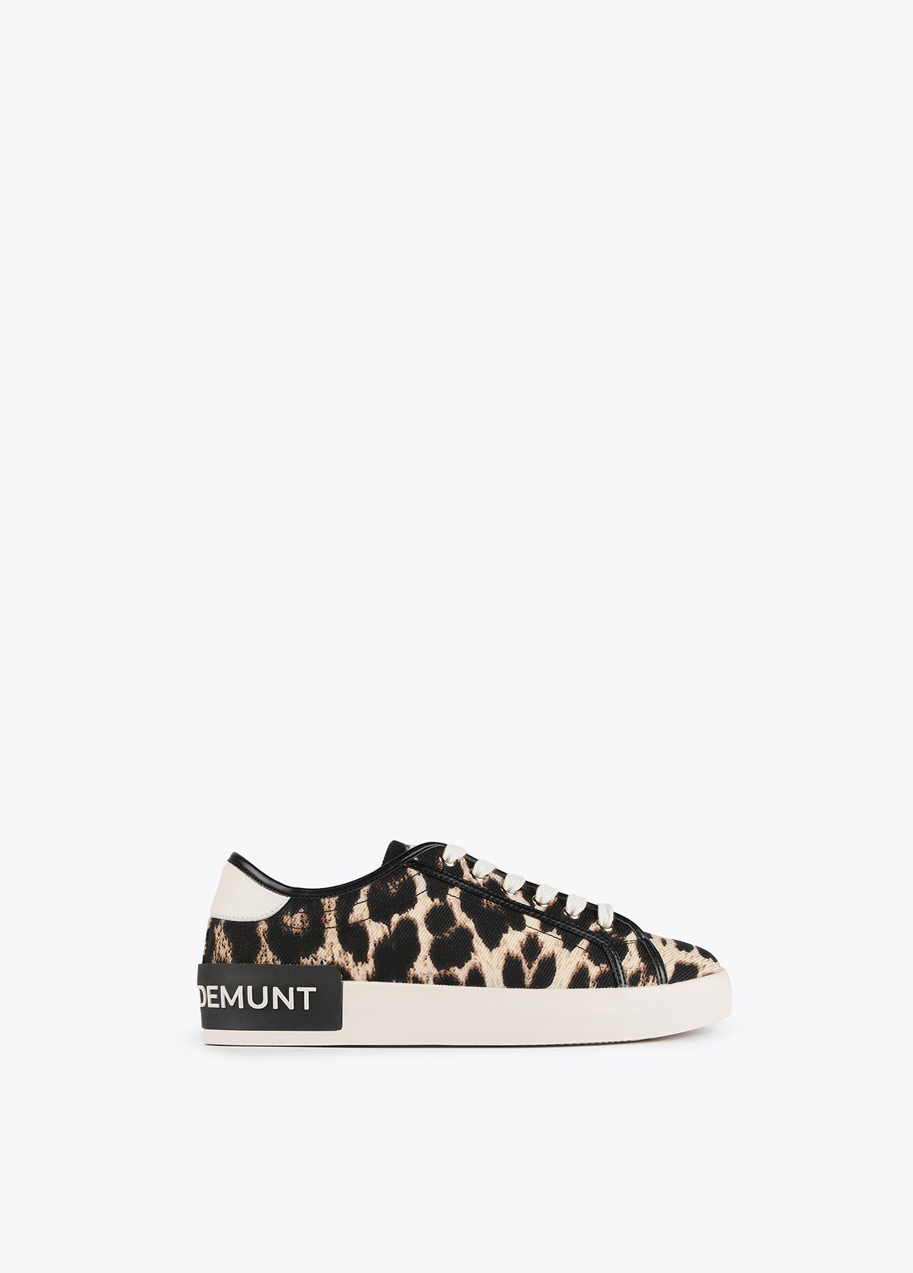 Converse CHUCK TAYLOR ALL STAR Cotton Animal Printed High-Top Sneakers  women - Glamood Outlet