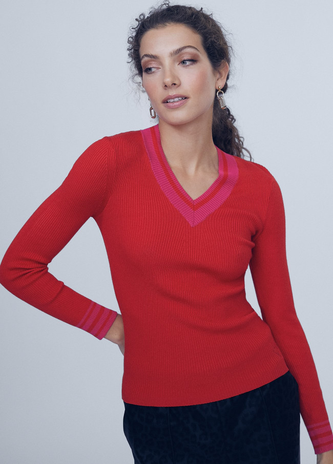 Sweater with collar detail