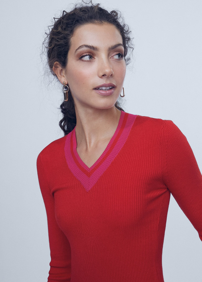 Sweater with collar detail 2