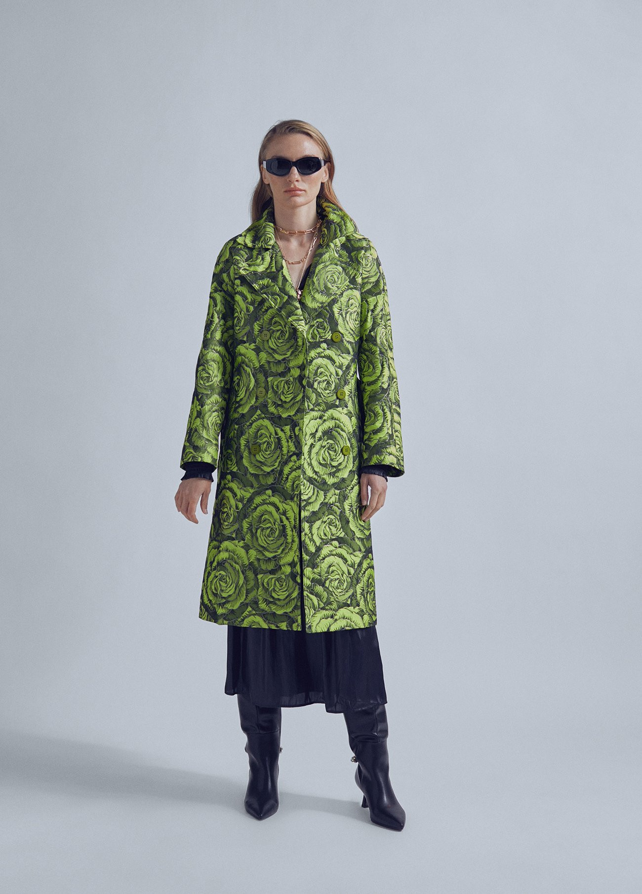 Metallic trench coat | Clothes | Lola Casademunt
