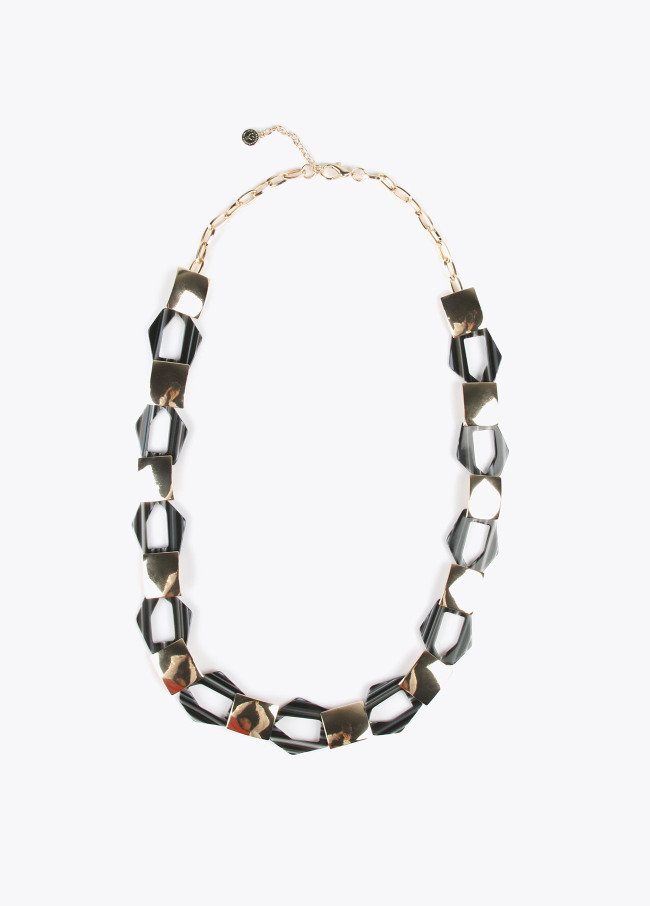 Long marble effect necklace