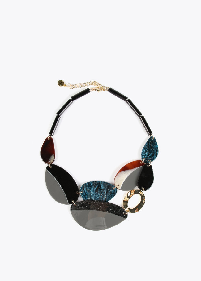 Short two-tone necklace