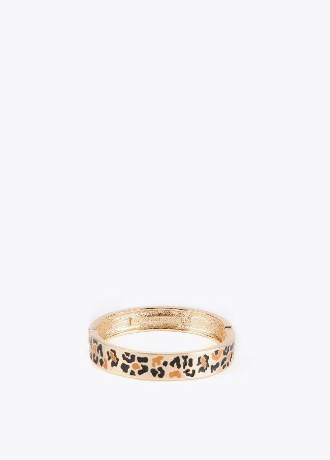 Golden animal print bracelet 2