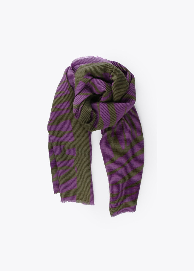 Pleated effect animal print maxi scarf