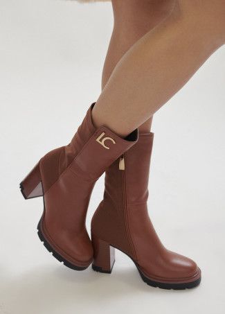 Mid-led ankle boots in two fabrics