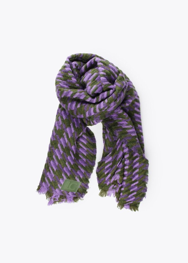 Coloured houndstooth scarf