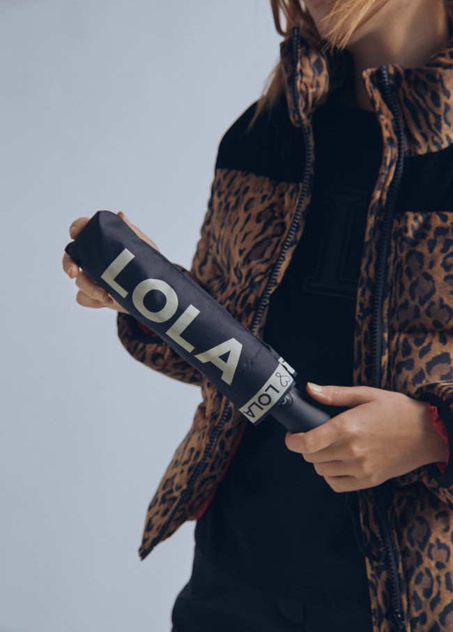 Automatic logo umbrella