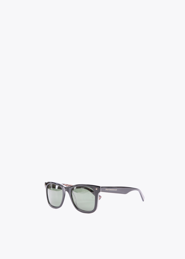 Oval sunglasses