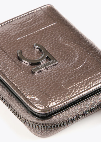 Kleine, metallisierte Brieftasche