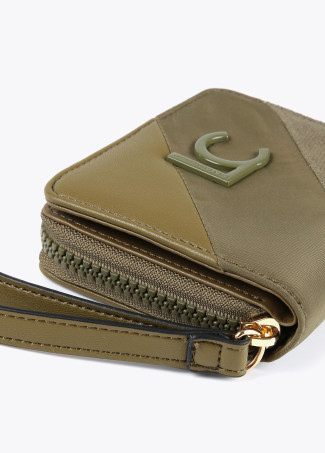 Kleine Brieftasche mit Logo