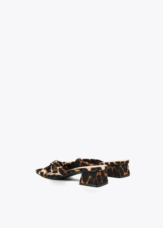 Sandalia estampado animal