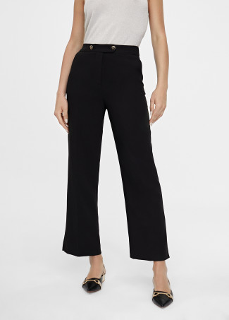 Gerade geschnittene Hose mit Knopf-Detai