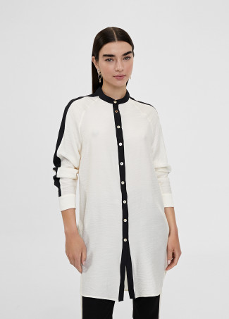 Longbluse mit Detail am Ärmel