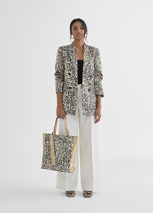 Goldfarbener Blazer mit Animalprint