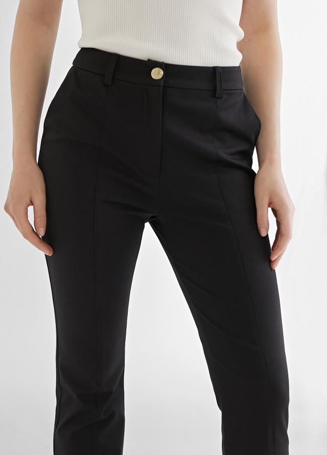 Pantalón de punto campana