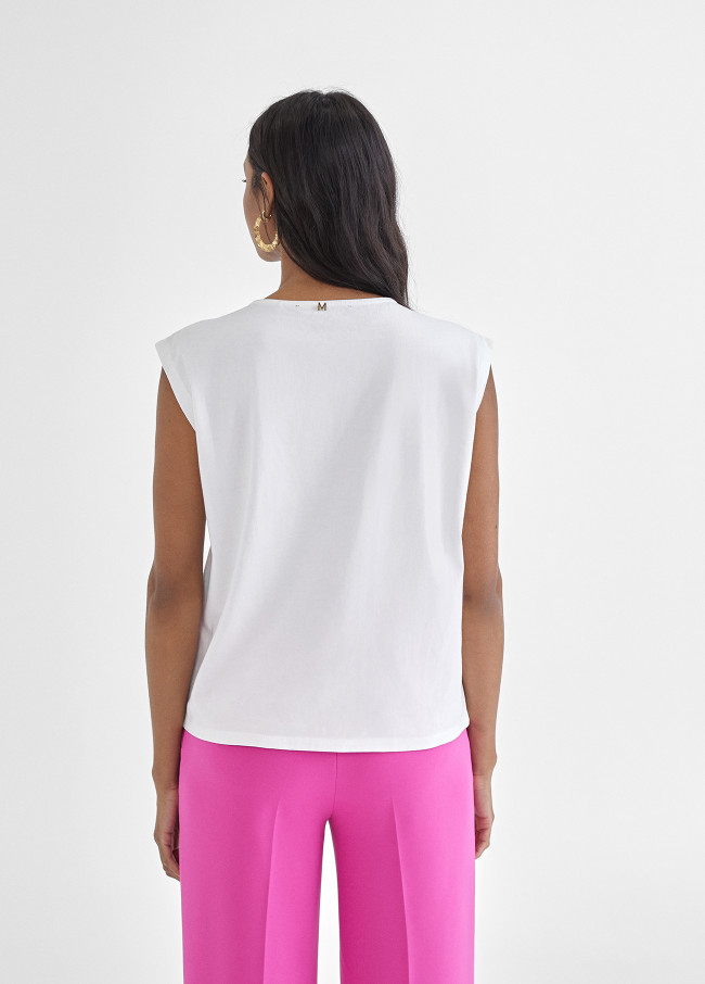 T-shirt with rhinestone neckline