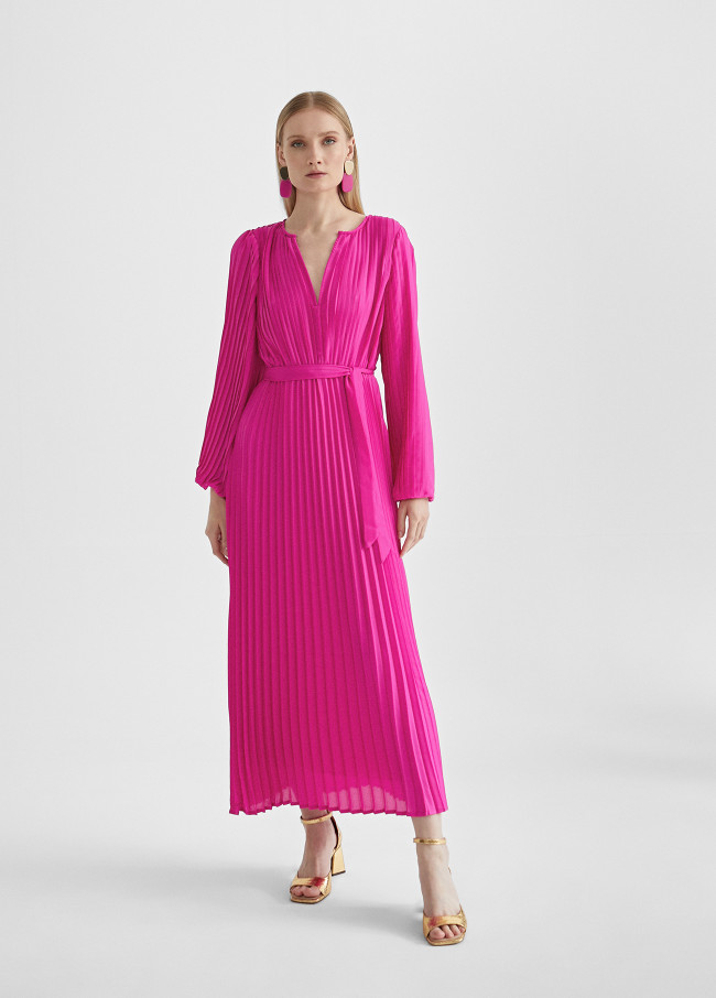 Robe plissée à manches
