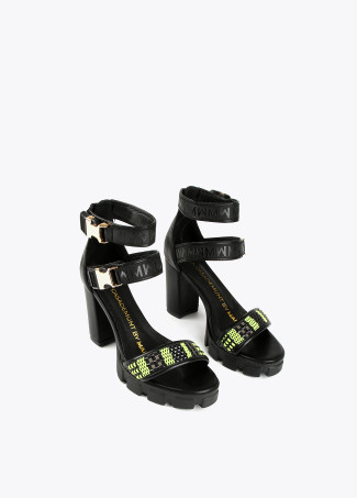 Riemensandalen mit Absatz