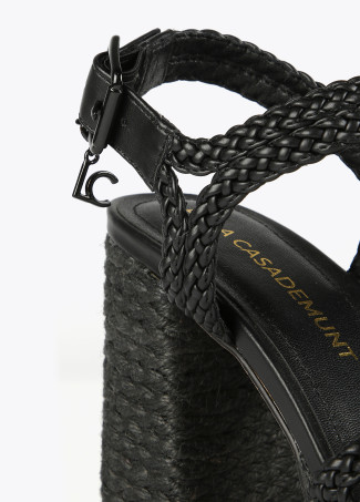 Sandales à plateforme effet crochet