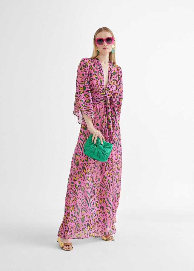 Short dress with Japanese sleeves