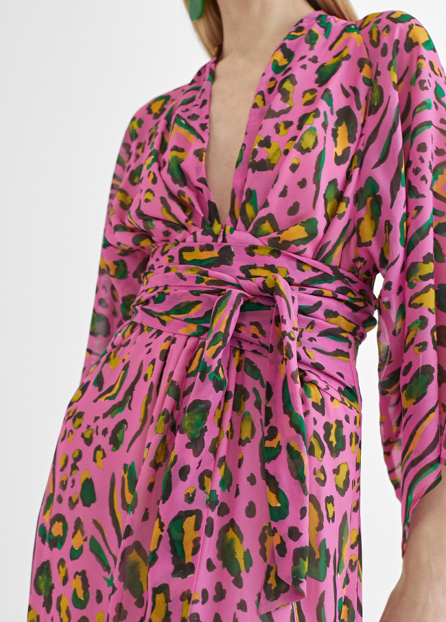 Short dress with Japanese sleeves