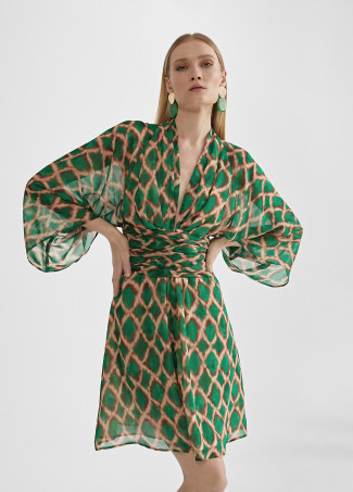 Vestido corto fluido estampado