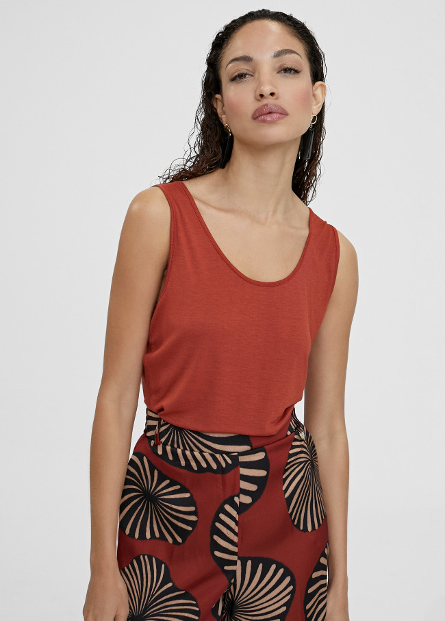 Camiseta lisa de tirantes