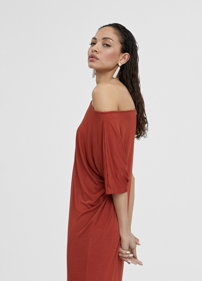 Gathered off-the-shoulder midi dress