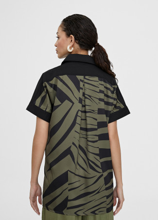 Hemd mit Rückenprint