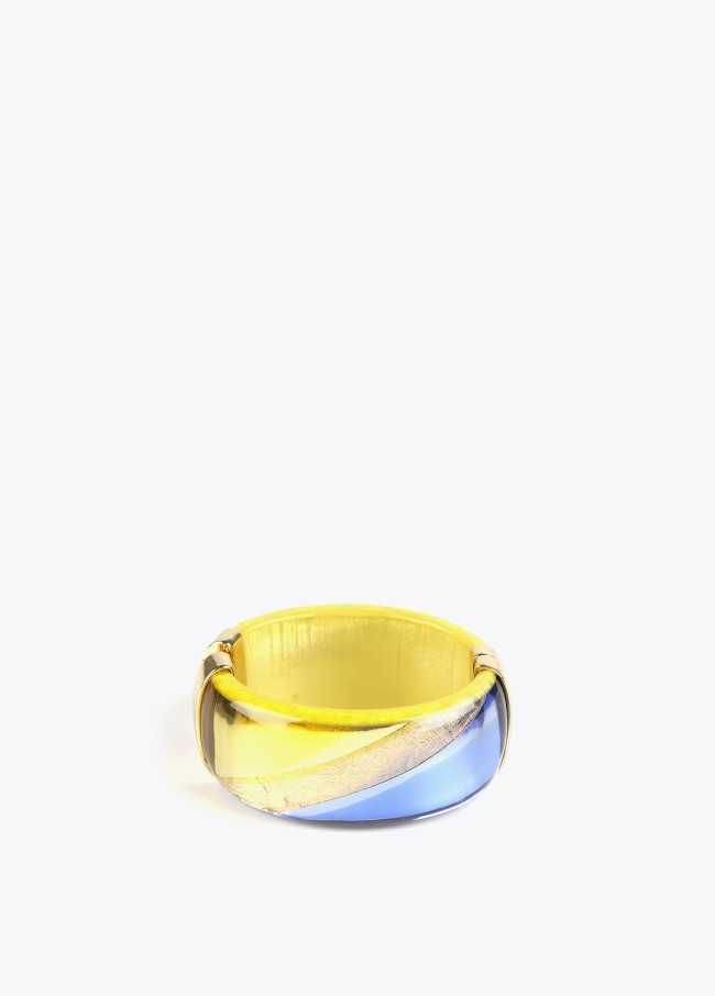 Colourful rigid bracelet