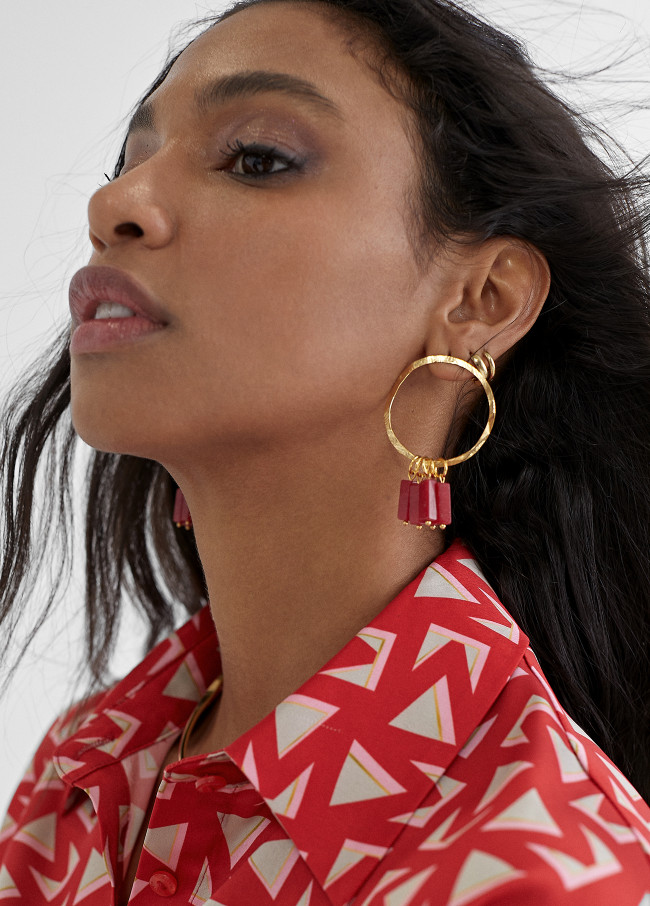 Pendientes de aro con piedras naturales