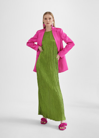 Vestido largo efecto plisado