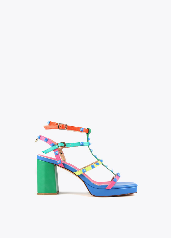 Heeled sandals with multicoloured straps