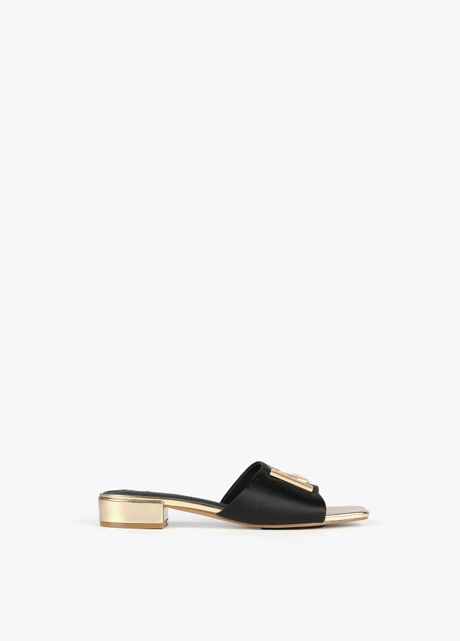 Sateen sandals with golden maxi M