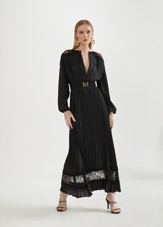 Robe longue plissée
