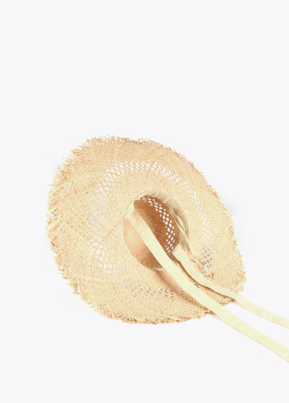 Cappello Pamela con frange e logo