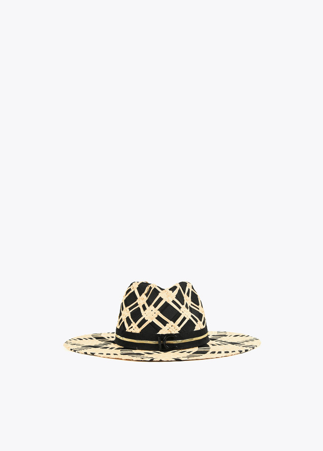 Geflochtener, zweifarbiger Hut