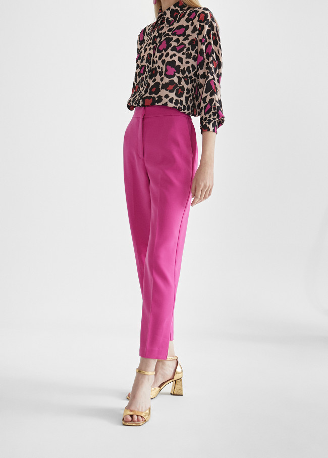 Cropped trousers with slits