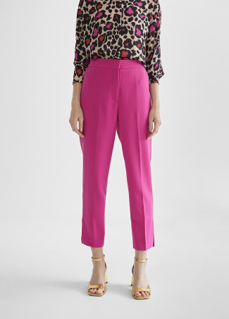 Pantaloni alla caviglia con spacchi