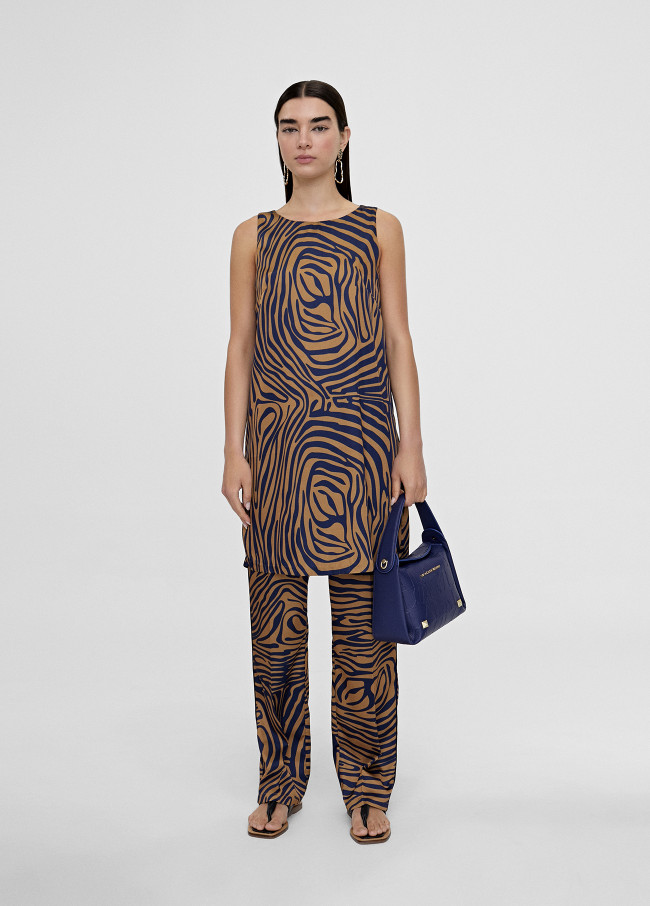 Vestido curto com estampado de zebra