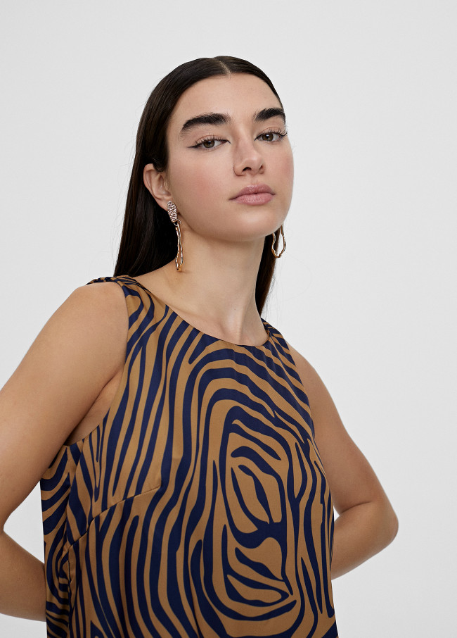 Vestido curto com estampado de zebra