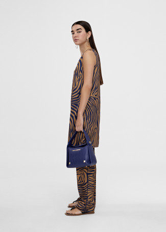 Vestido curto com estampado de zebra