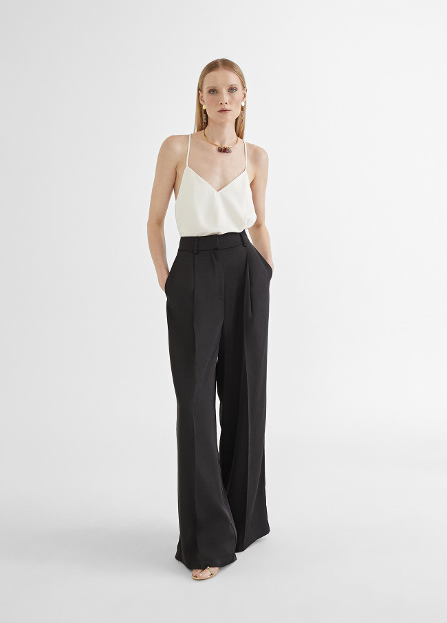 Flowing darted trousers