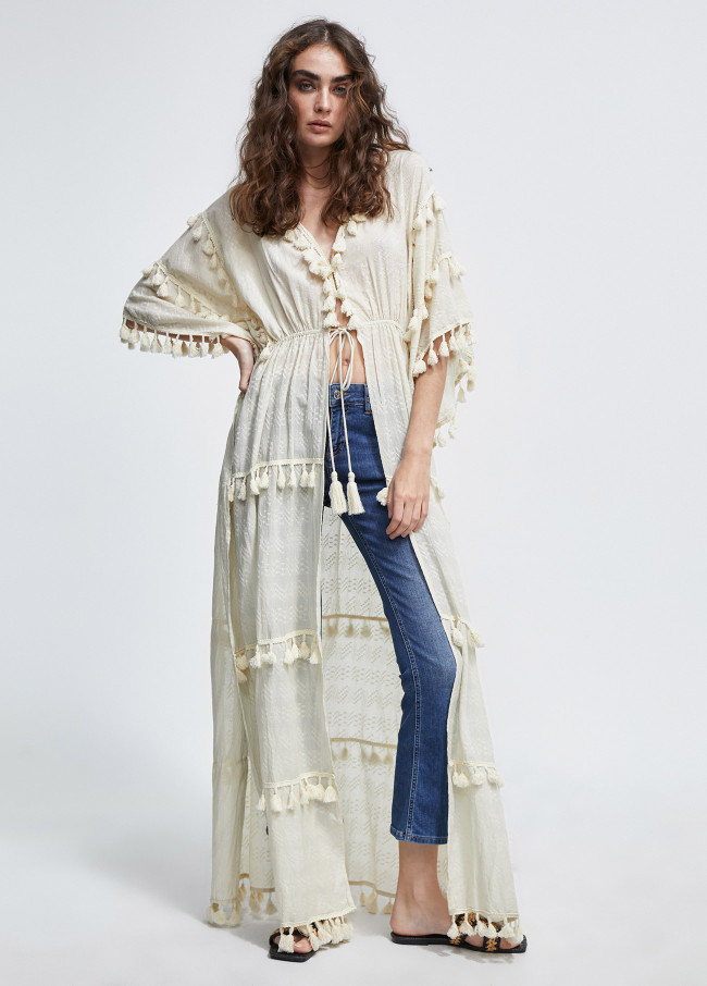 Long caftan with pompoms