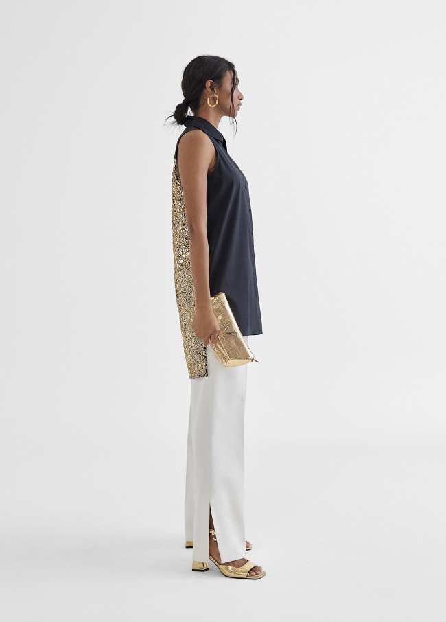 Long shirt with back embroidery