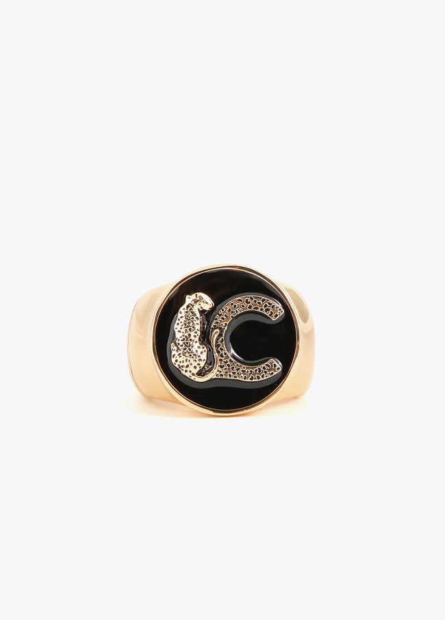 Signet ring