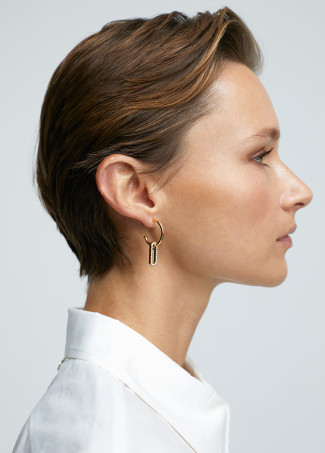 Boucles d’oreilles asymétriques