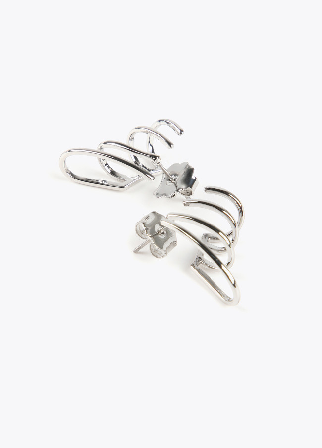 Boucles d’oreilles effet piercing